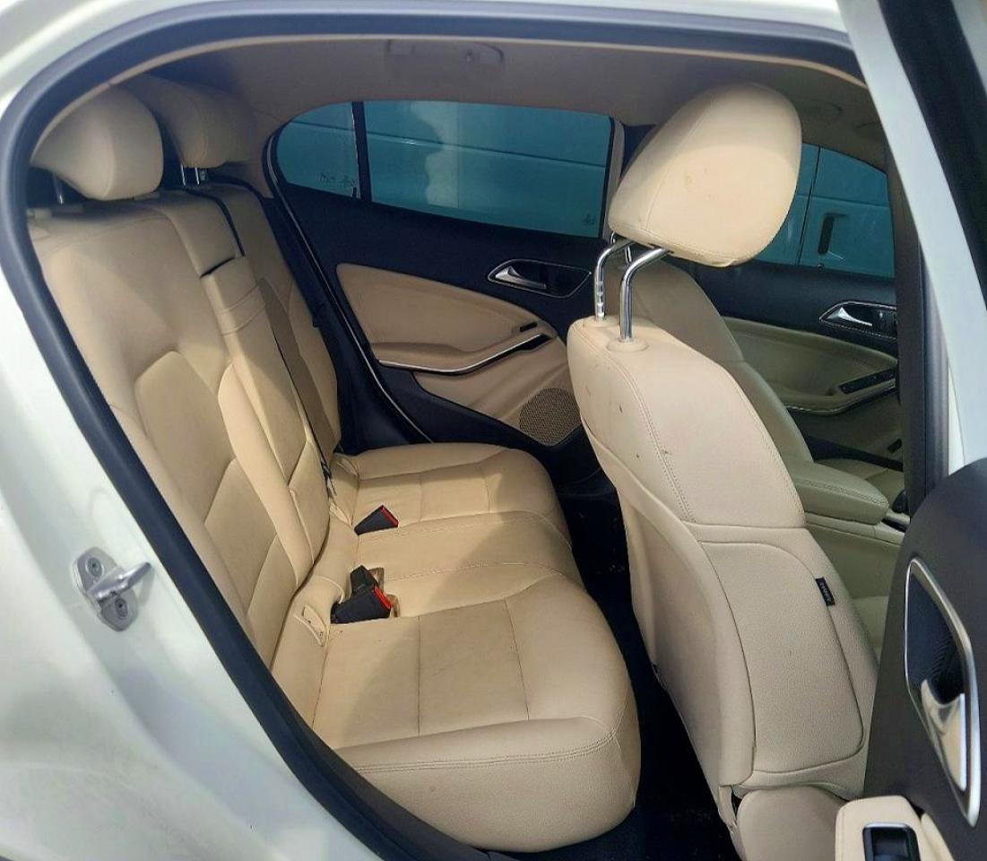 2015 Mercedes-benz Gla 250 Белый vin: WDCTG4EB4FJ169977