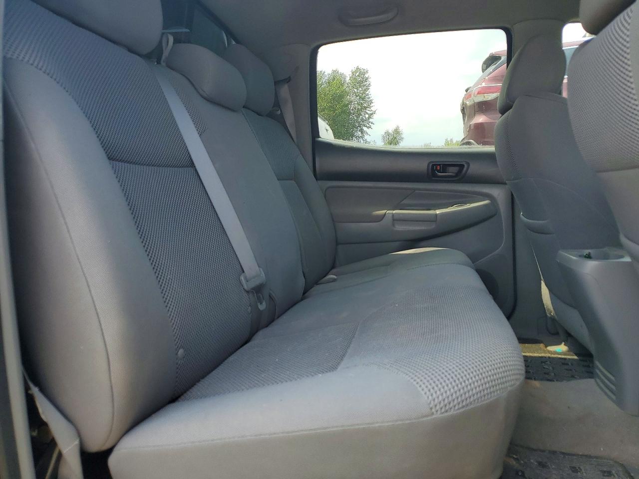 2005 Toyota Tacoma Double Cab Long Bed Silver vin: 5TEMU52N75Z124740