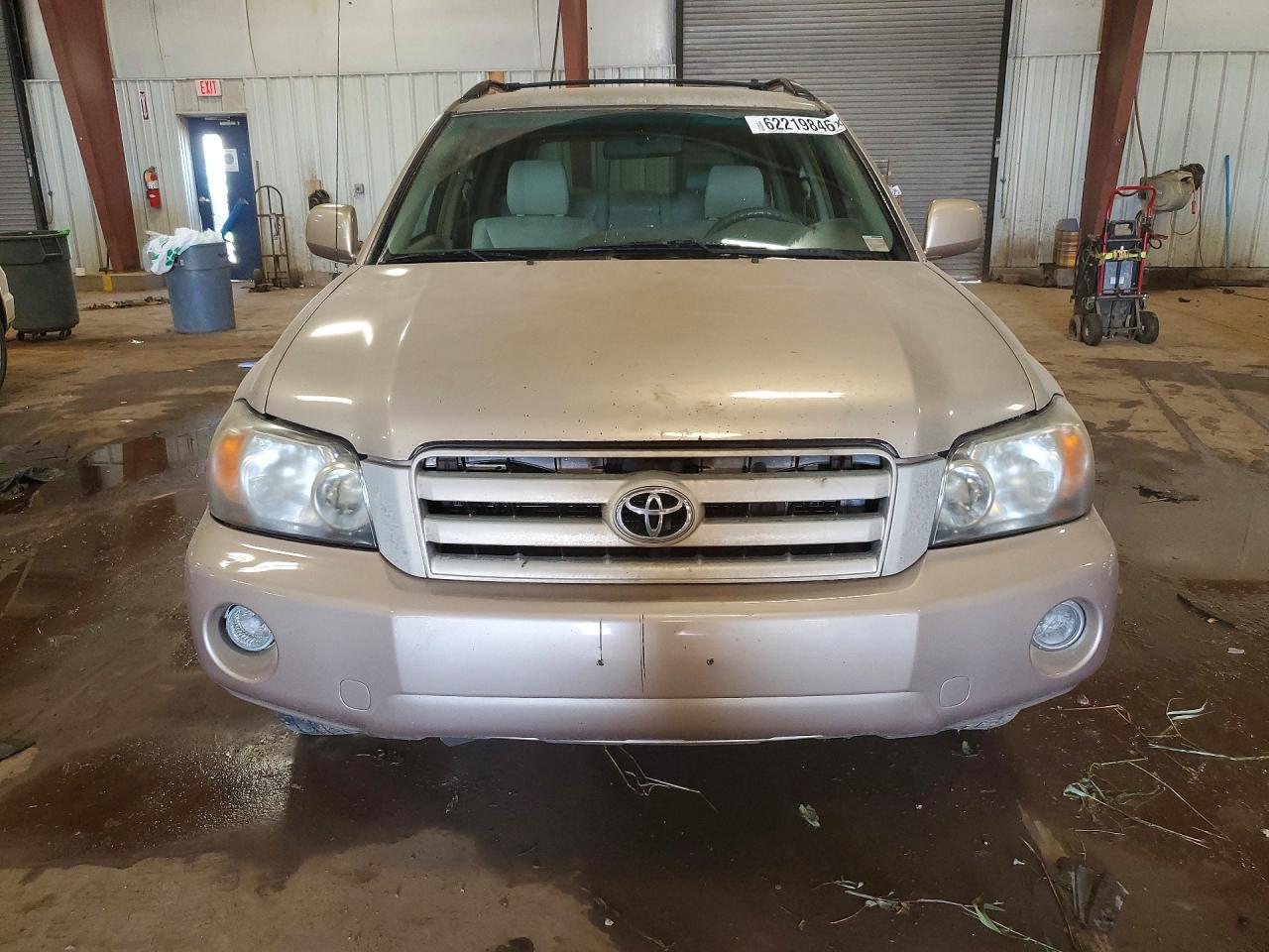 2006 Toyota Highlander Base Желто-коричневый vin: JTEEP21A160136856