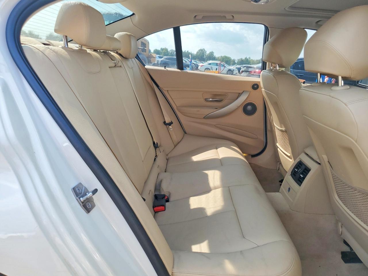 2013 Bmw 328 I White vin: WBA3A5C56DF602240