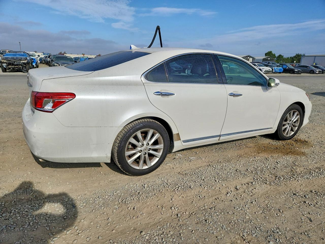 2011 Lexus Es 350 White vin: JTHBK1EG4B2421014