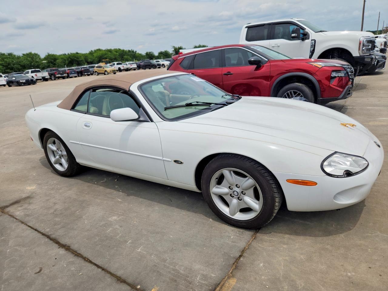1998 Jaguar Xk8 Белый vin: SAJGX224XWC026944
