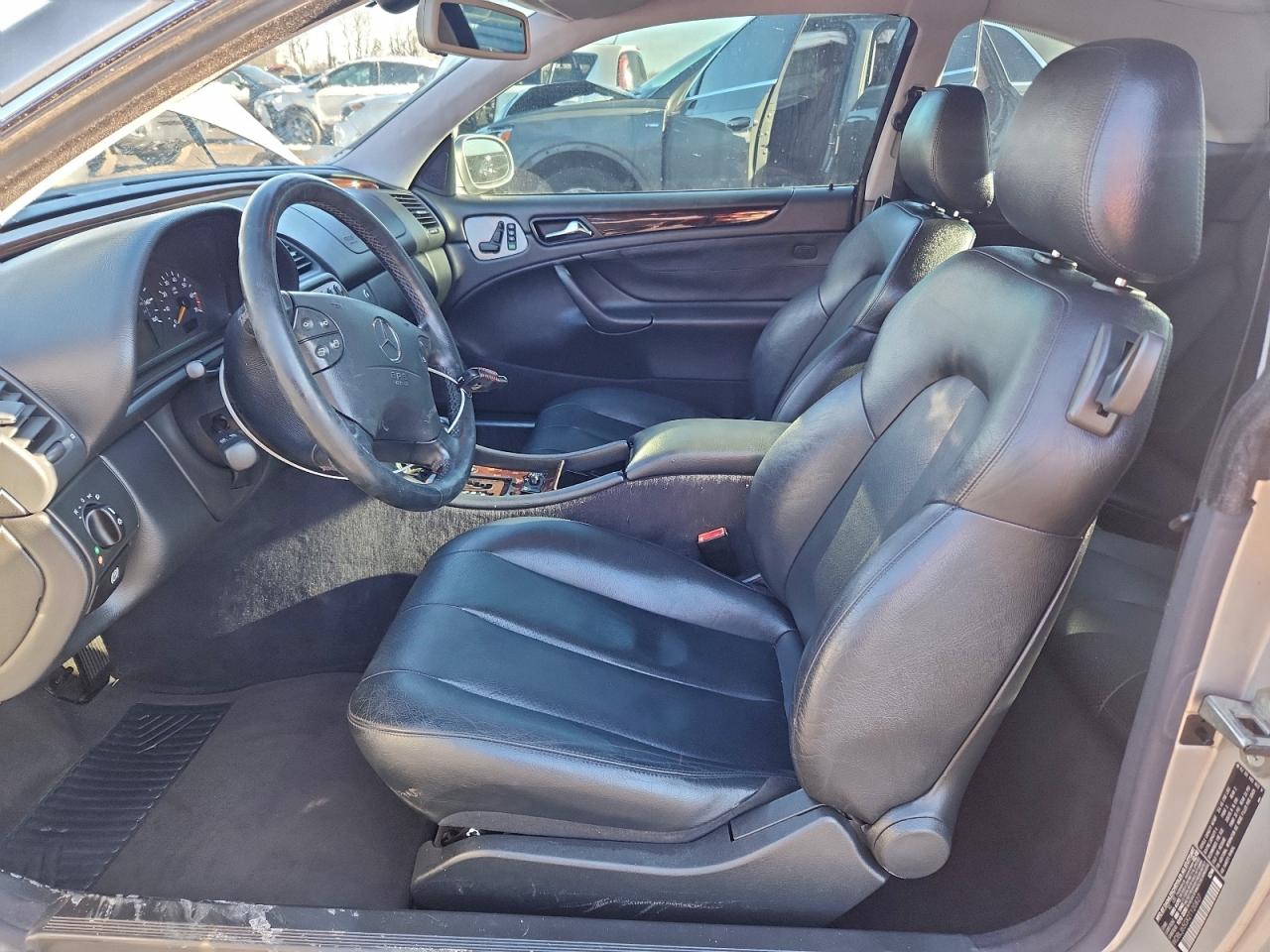2002 Mercedes-benz Clk 320 Silver vin: WDBLJ65GX2T120827