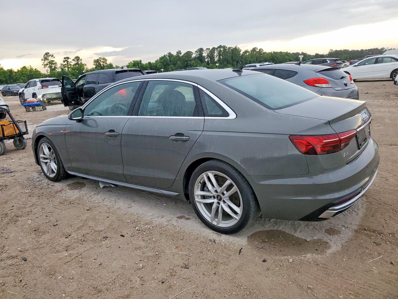 2023 Audi A4 Premium Plus 45 Серый vin: WAUEAAF47PN002146