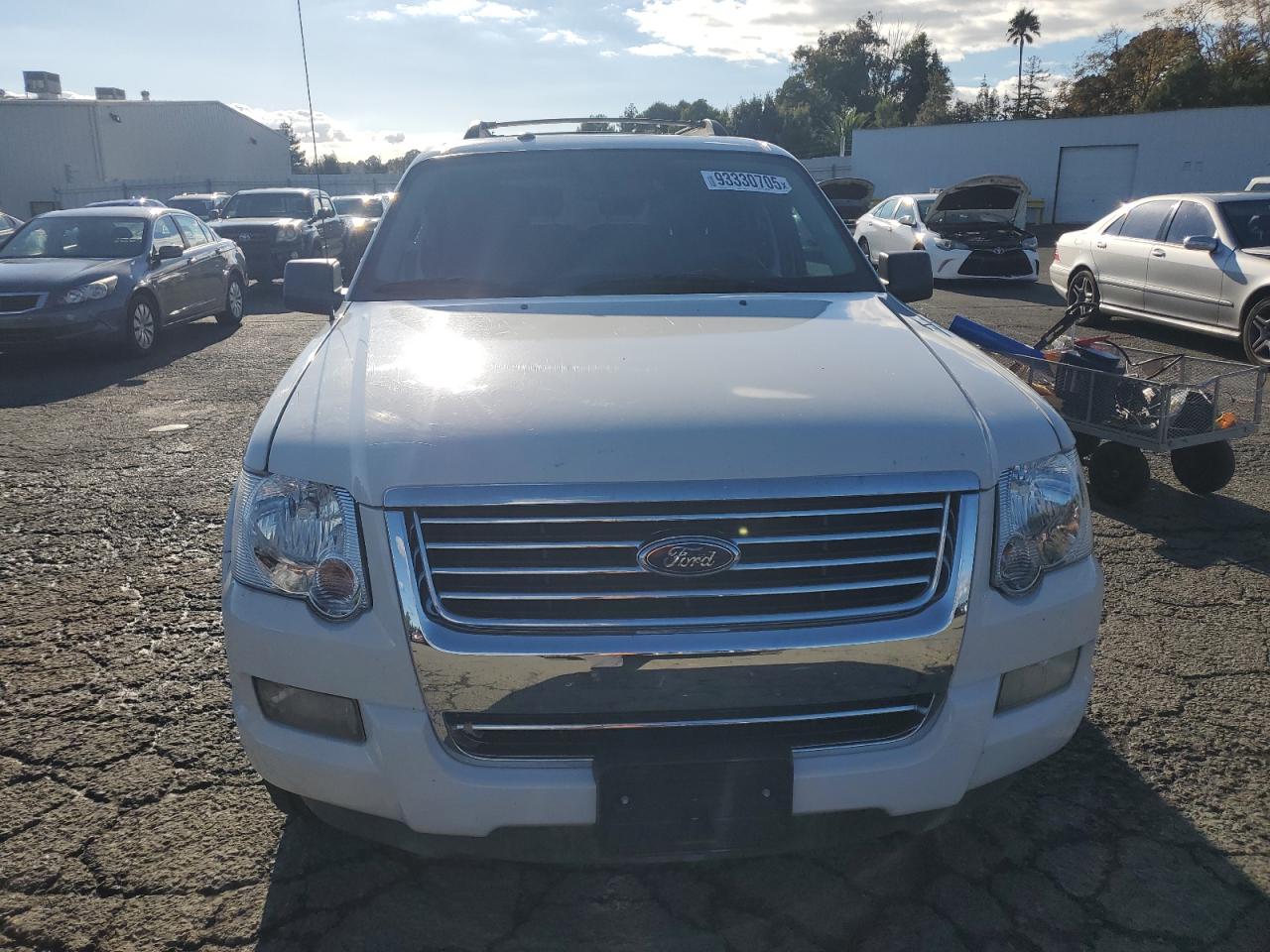 2010 Ford Explorer Xlt Белый vin: 1FMEU7DE3AUA86001