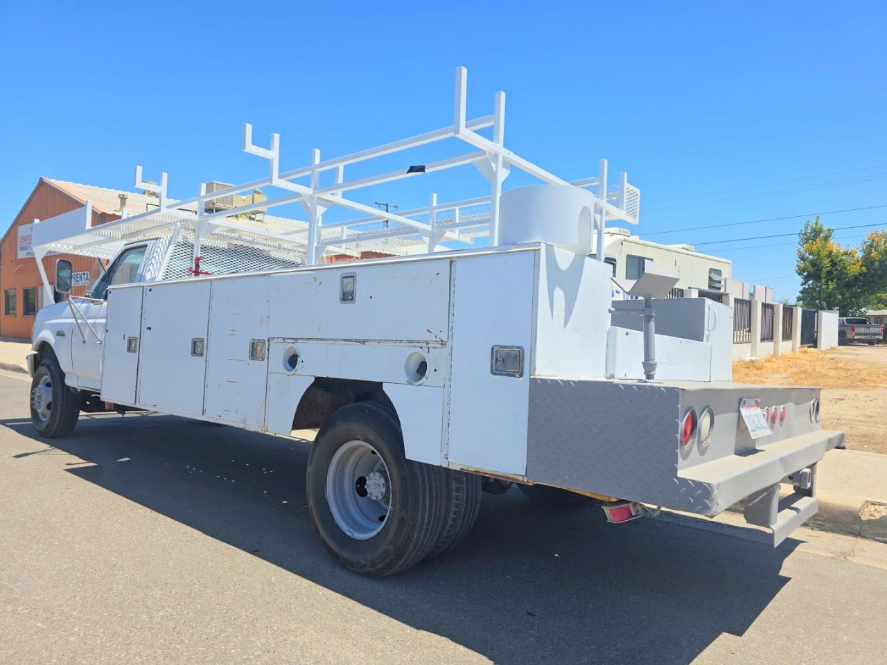 1997 Ford F Super Duty White vin: 1FDLF47G7VEB29283