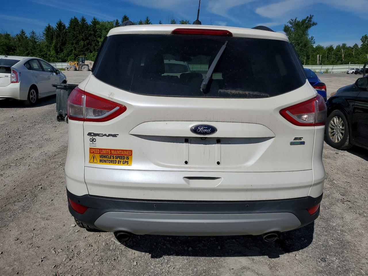 2014 Ford Escape Se White vin: 1FMCU9GX7EUE09035