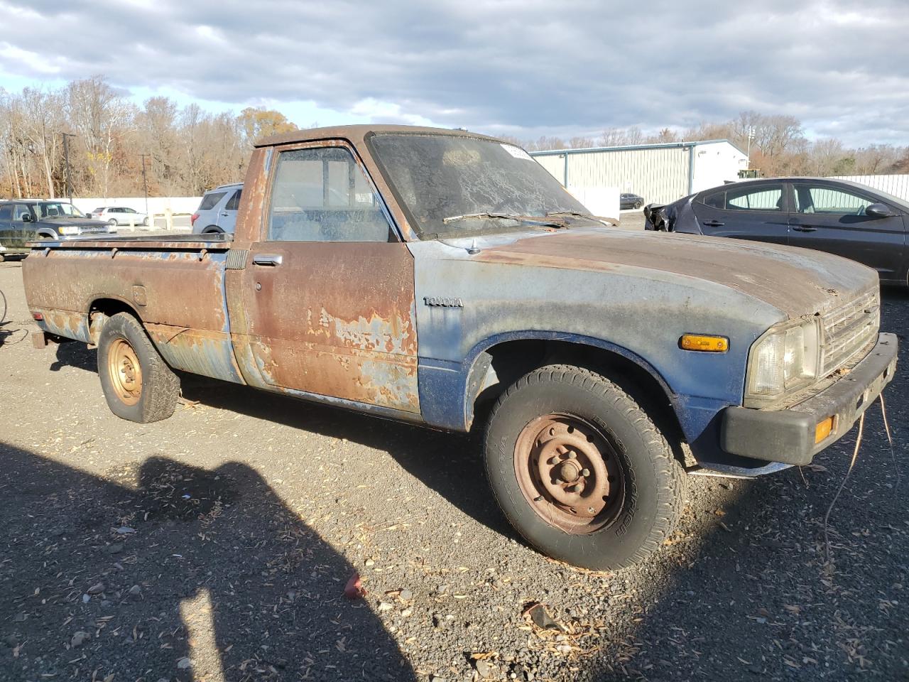 1983 Toyota Pickup 1/2 Ton Rn44 Blue vin: JT4RN44RXD1155356