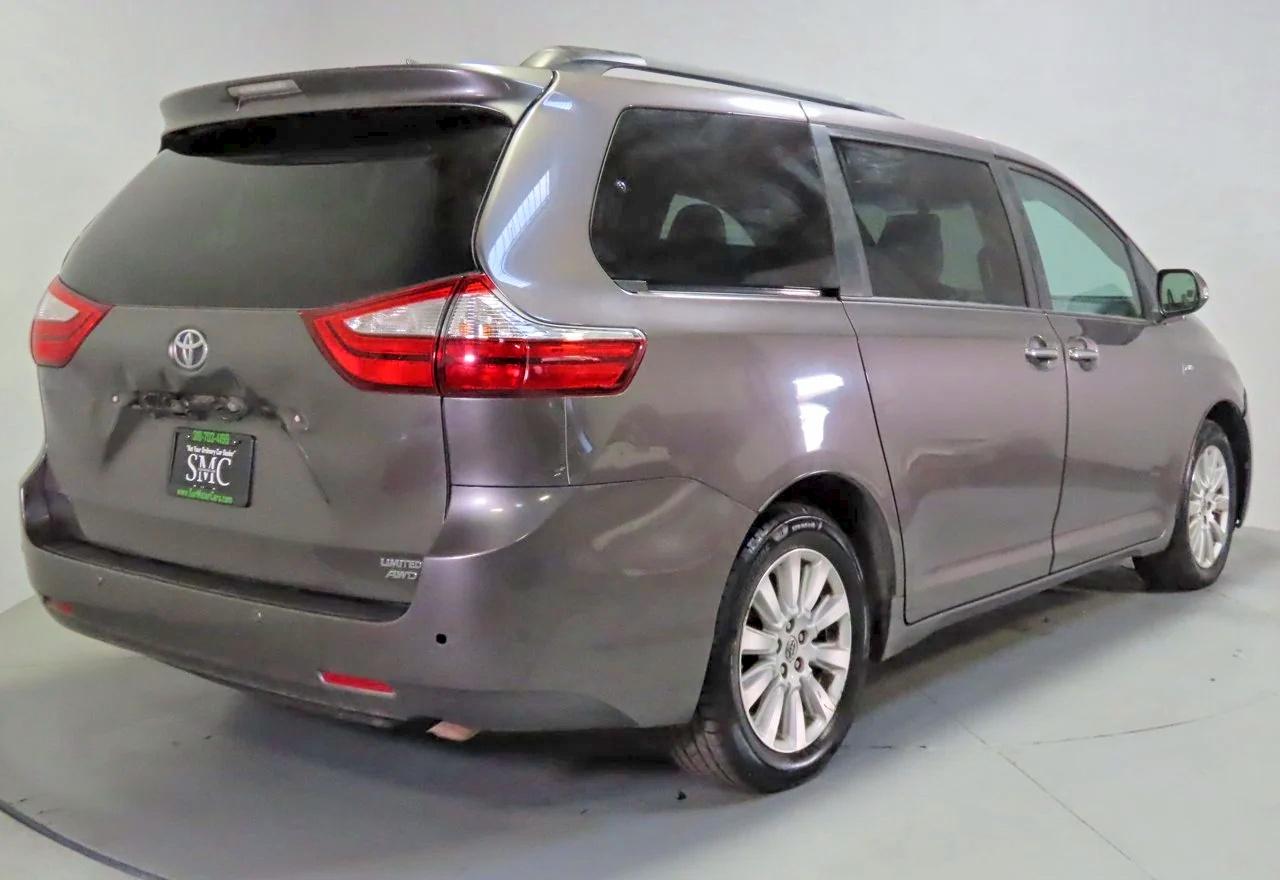 2016 Toyota Sienna Limited 7-passenger Gray vin: 5TDDK3DC4GS137600