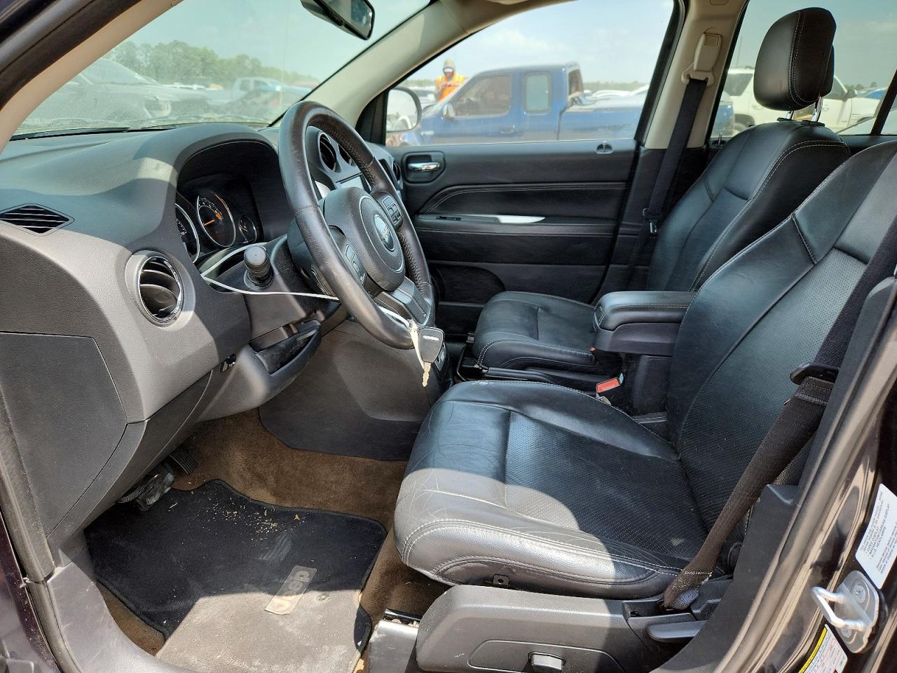 2014 Jeep Compass Latitude Gray vin: 1C4NJCEA1ED831187