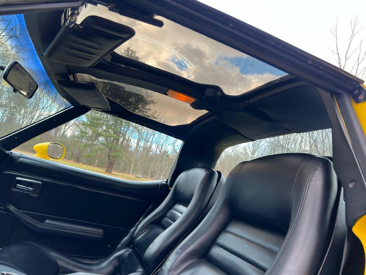 1981 Chevrolet Corvette Желтый vin: 1G1AY8761B5102752