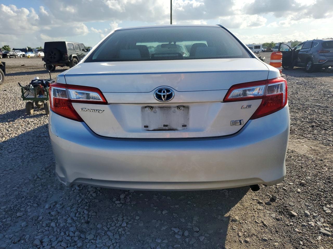 2013 Toyota Camry Hybrid Le Silver vin: 4T1BD1FK7DU079138