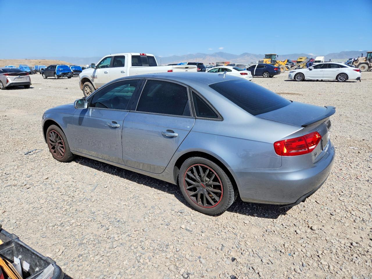 2011 Audi A4 Premium Gray vin: WAUAFAFL7BN010487