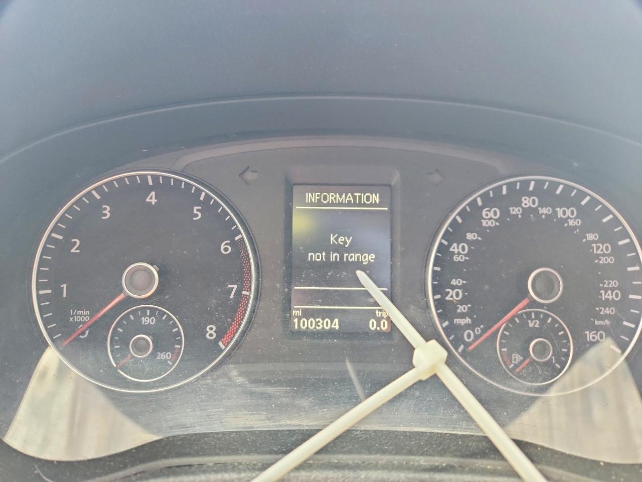 2015 Volkswagen Passat Se Red vin: 1VWBS7A37FC014017