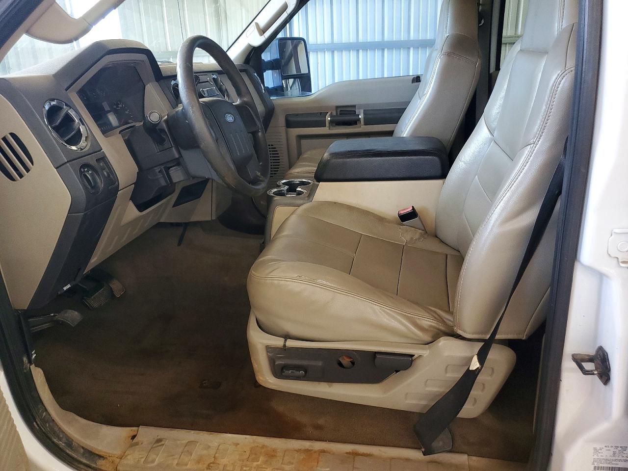 2009 Ford F250 Super Duty White vin: 1FTSW21R39EA62265