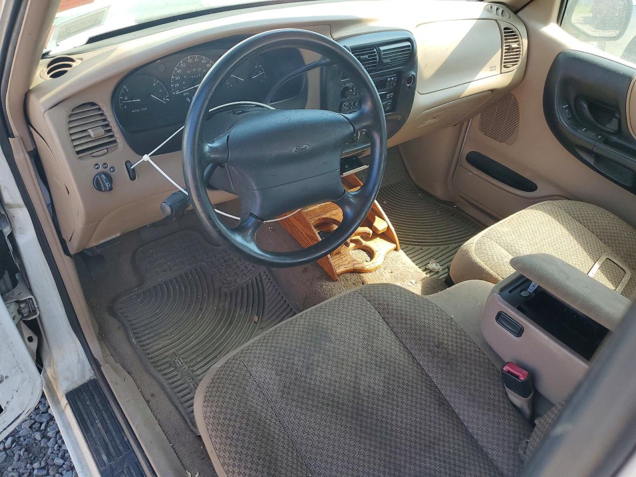 1999 Ford Ranger Super Cab White vin: 1FTYR14VXXPB22483