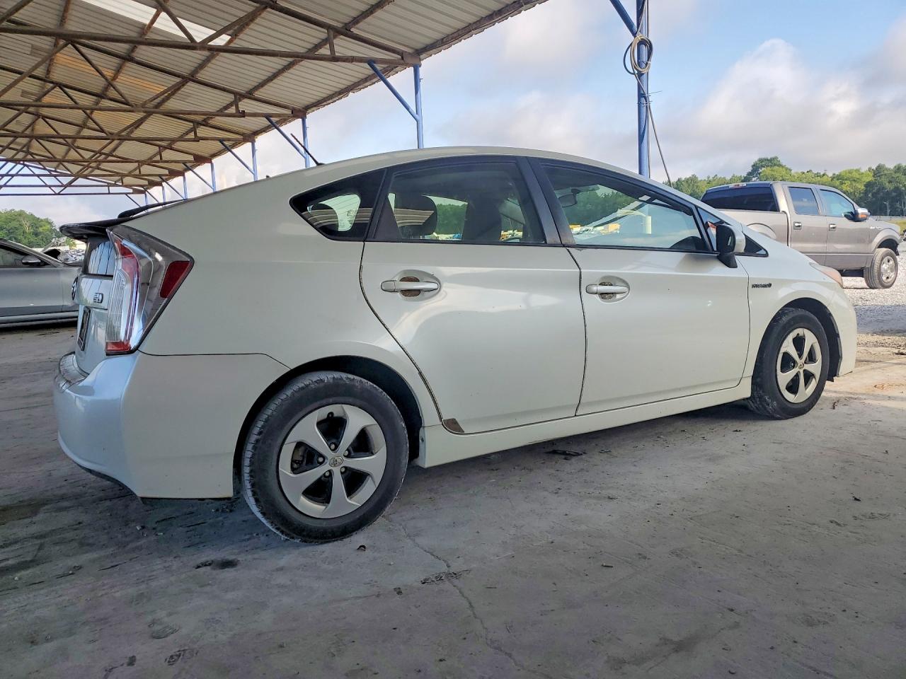 2012 Toyota Prius Two White vin: JTDKN3DU7C1603468