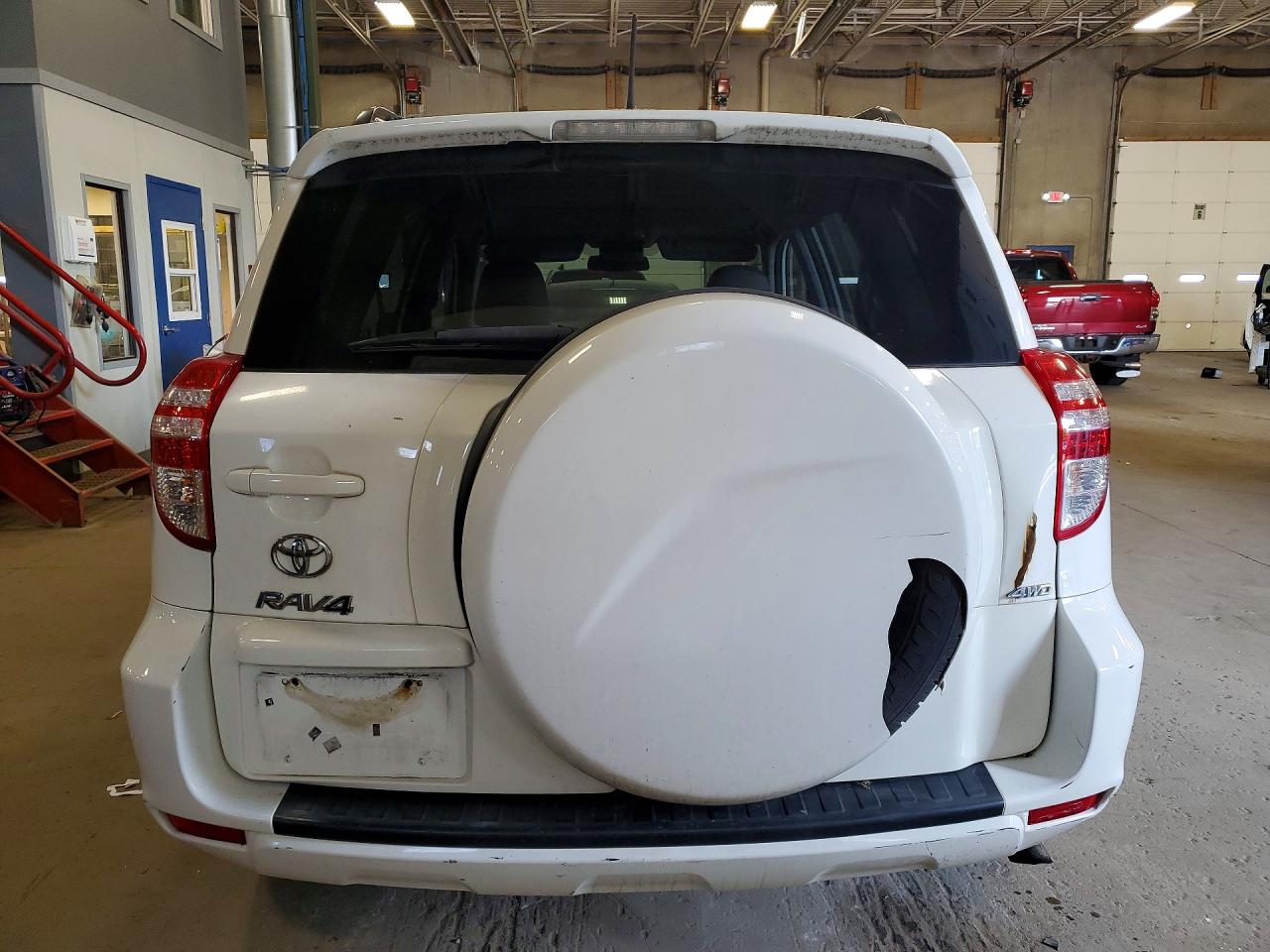2011 Toyota Rav4 Base White vin: 2T3BF4DV5BW085050
