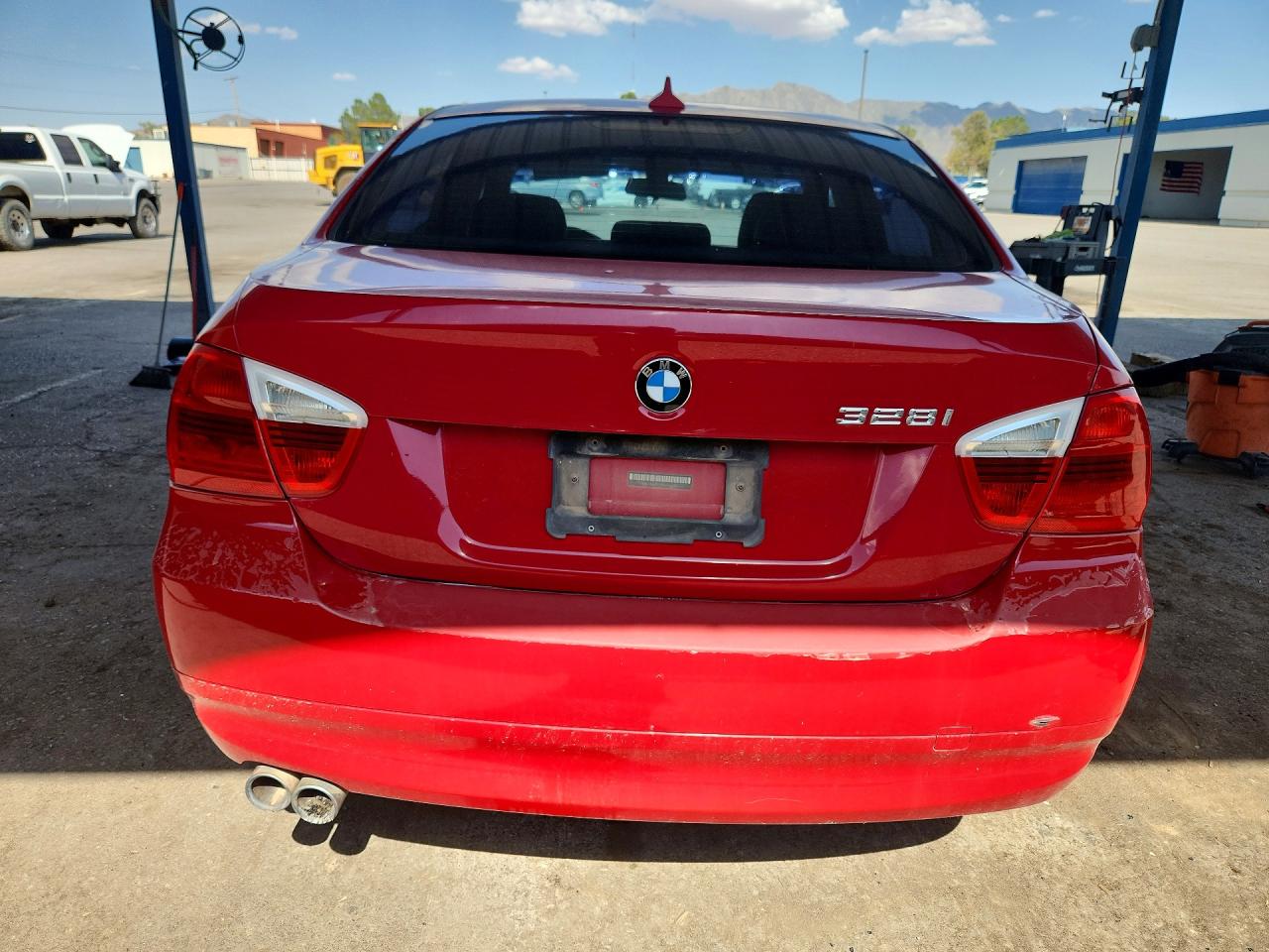 2008 Bmw 328 I Red vin: WBAVA37598NL56559