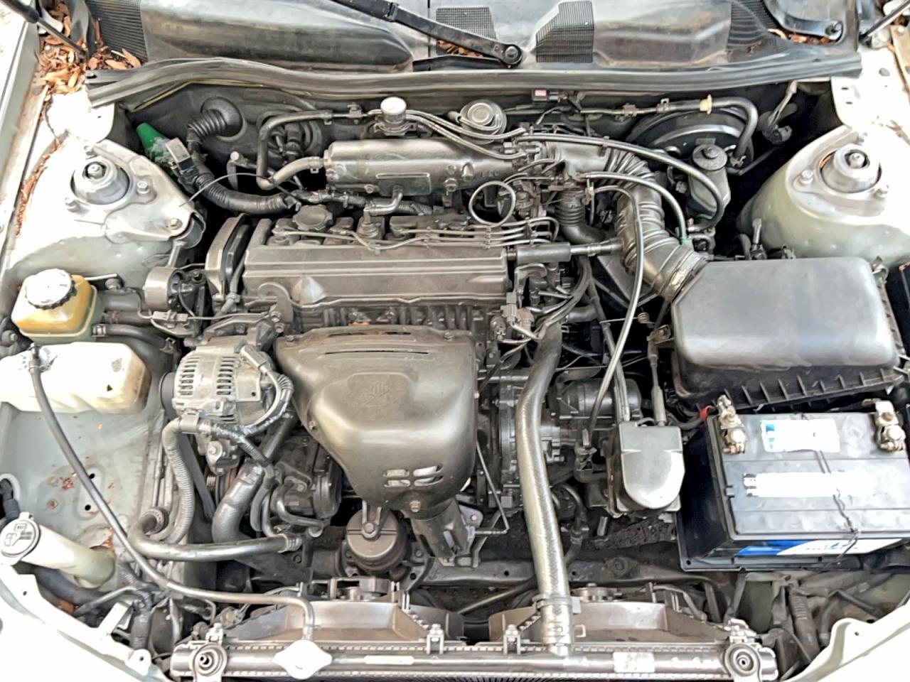 2000 Toyota Camry Le Серебряный vin: JT2BG22K2Y0450820
