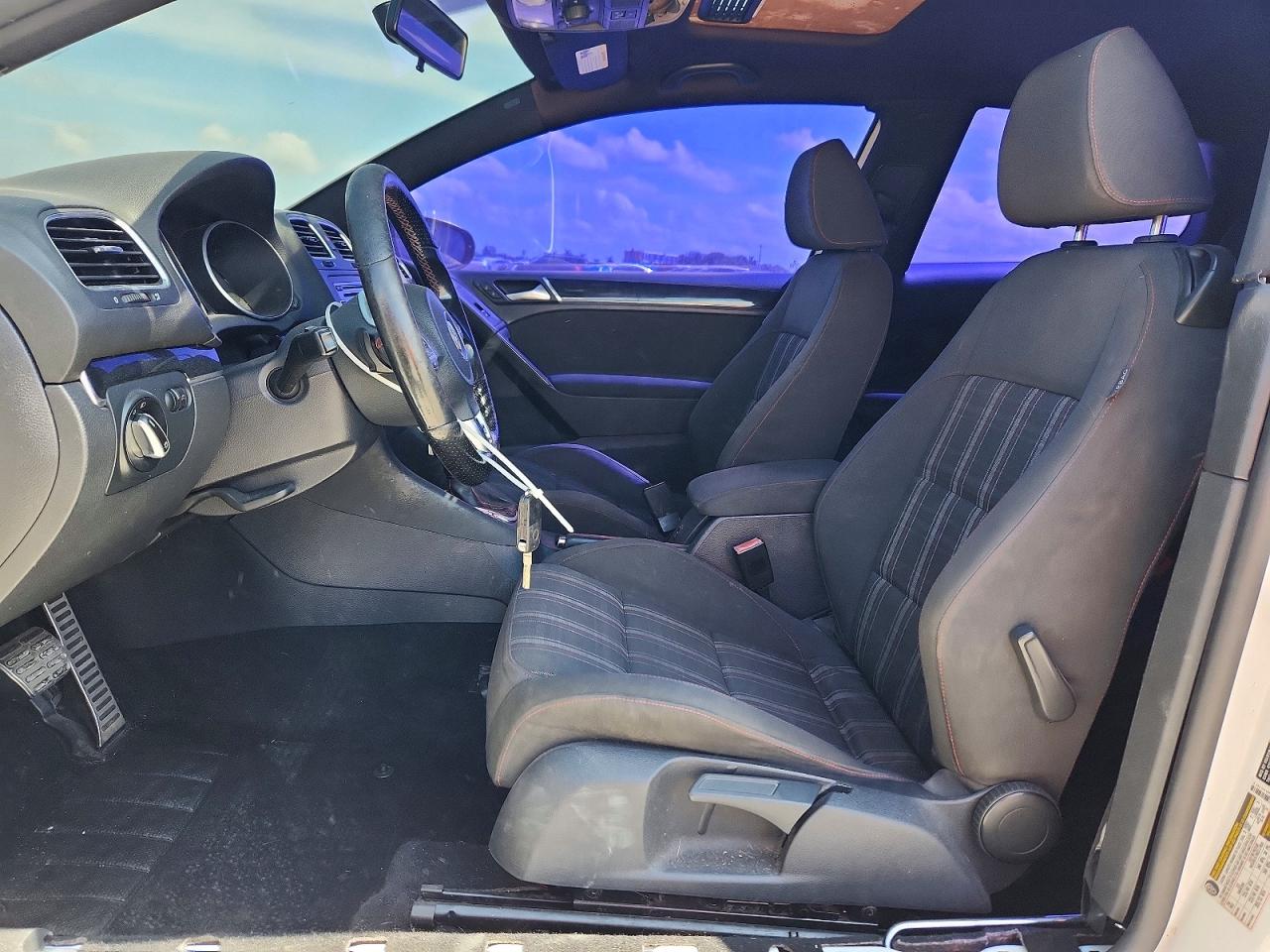 2012 Volkswagen Gti Белый vin: WVWFD7AJ4CW333592