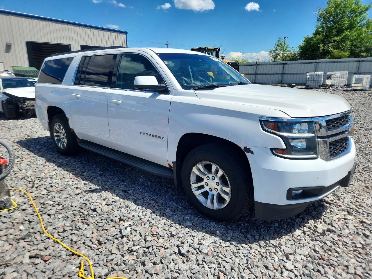 2015 Chevrolet Suburban K1500 Lt White vin: 1GNSKJKC8FR123430