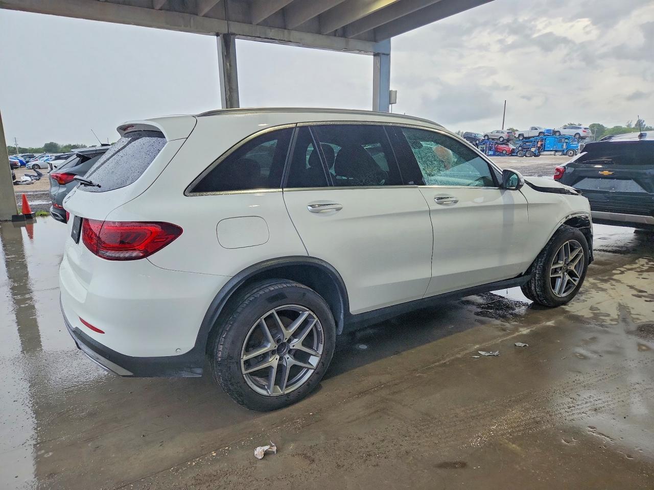 2022 Mercedes-benz Glc 300 Белый vin: W1N0G8DB5NG029121