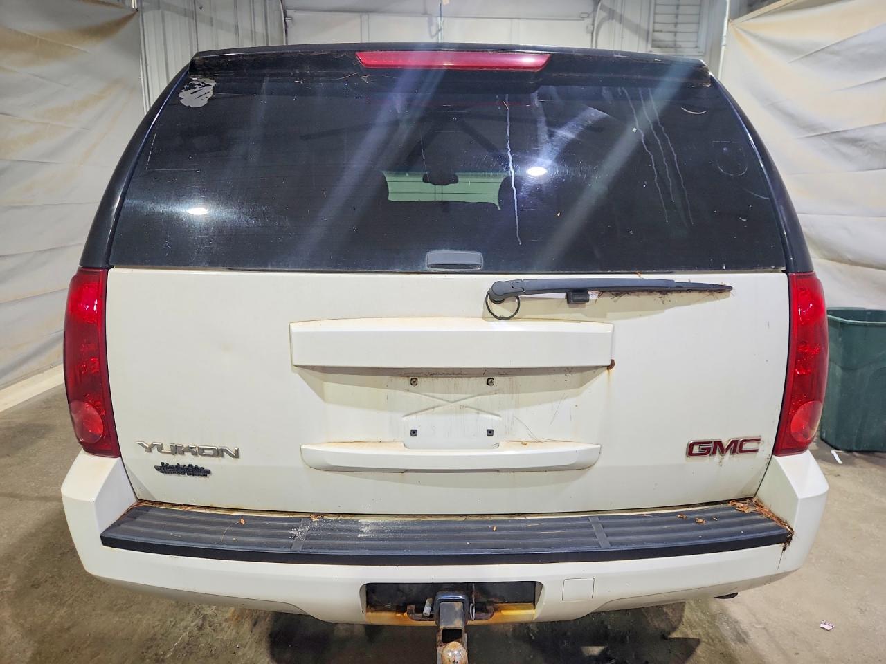 2007 Gmc Yukon White vin: 1GKFK13077J112342