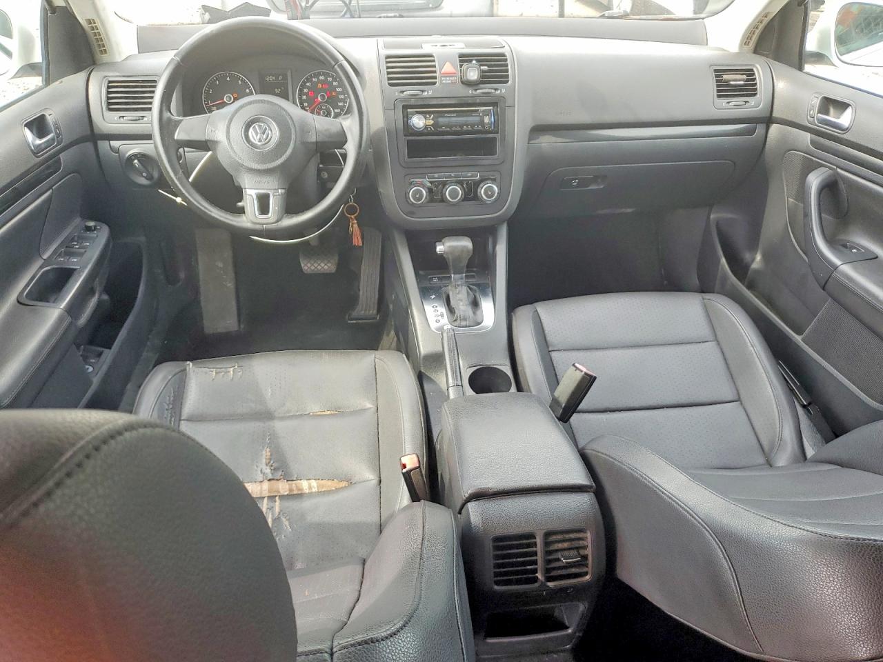 2010 Volkswagen Jetta Se Белый vin: 3VWRZ7AJ8AM045549