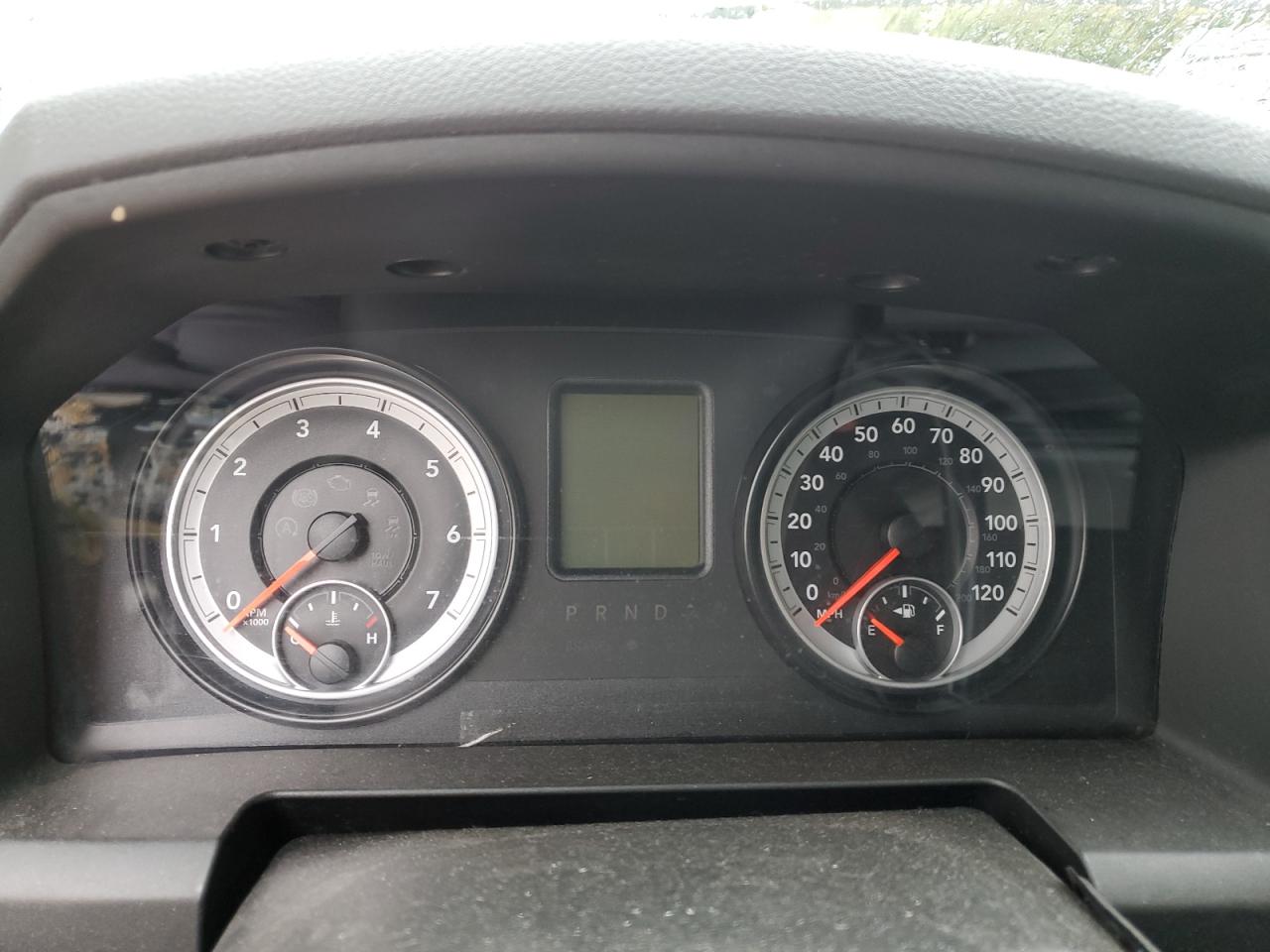 2014 Ram 2500 St Белый vin: 3C6UR5HJ1EG173683