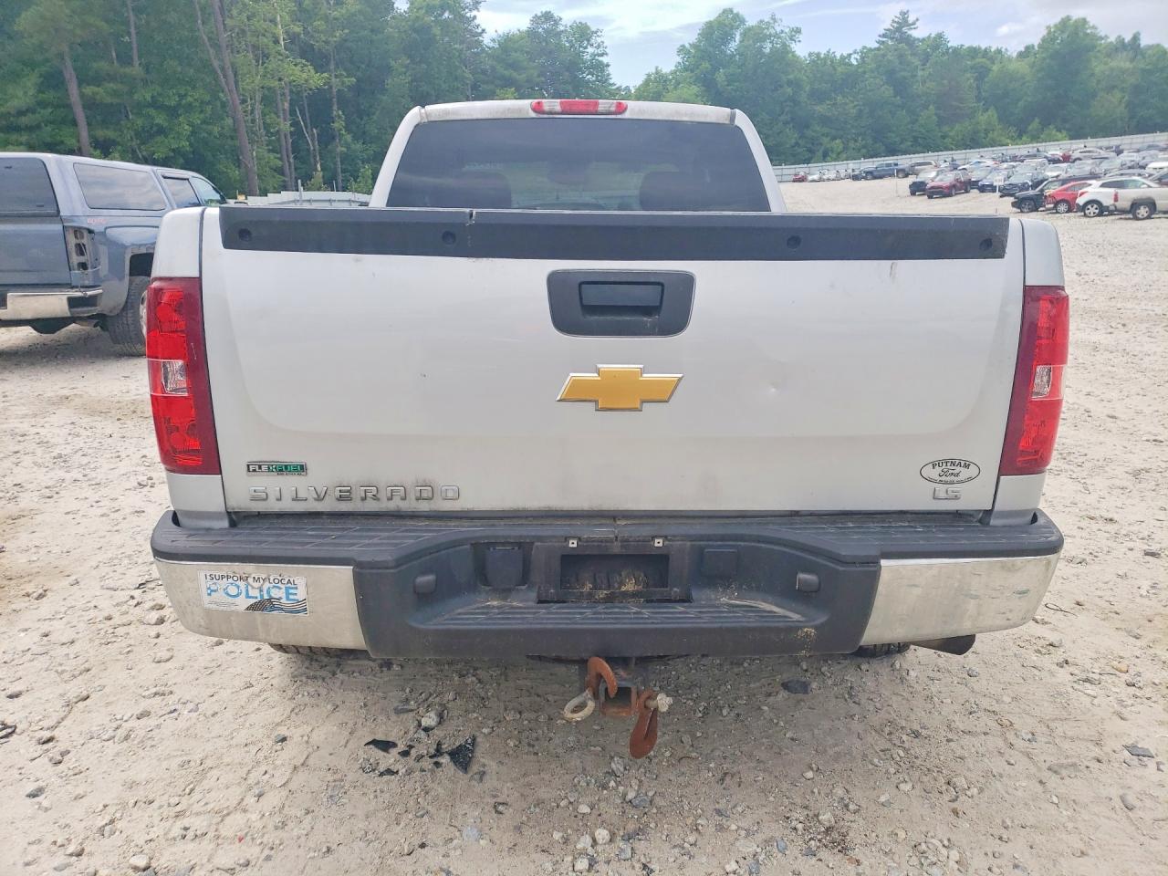 2012 Chevrolet Silverado K1500 Ls Silver vin: 1GCRKREA0CZ257764