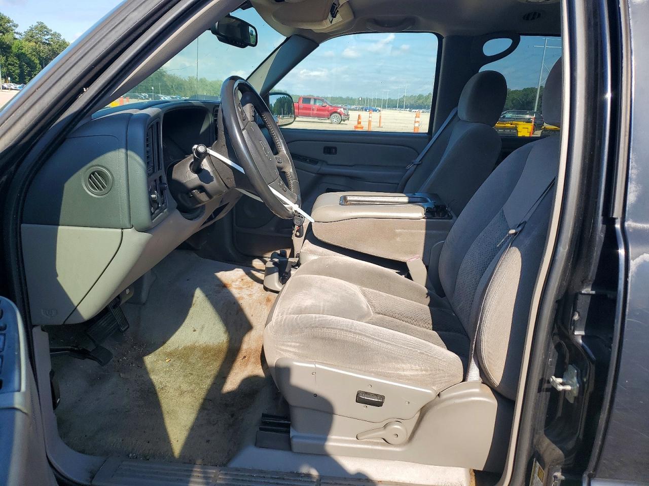 2005 Chevrolet Tahoe C1500 Black vin: 1GNEC13VX5J144352