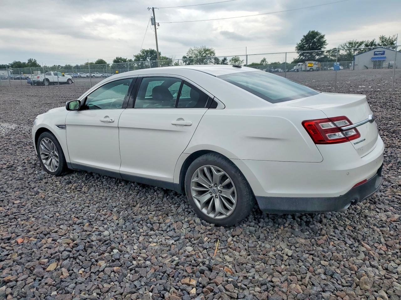 2013 Ford Taurus Limited White vin: 1FAHP2F81DG173956