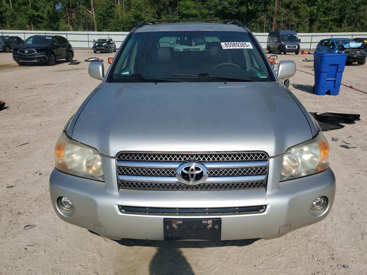 2006 Toyota Highlander Hybrid Gold vin: JTEEW21A860021738