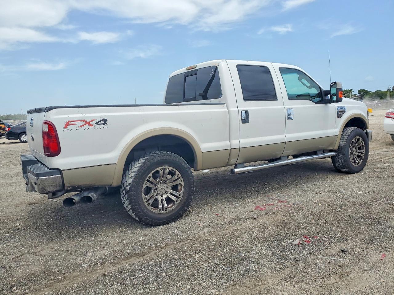 2008 Ford F250 Super Duty White vin: 1FTSW21R08EC64561