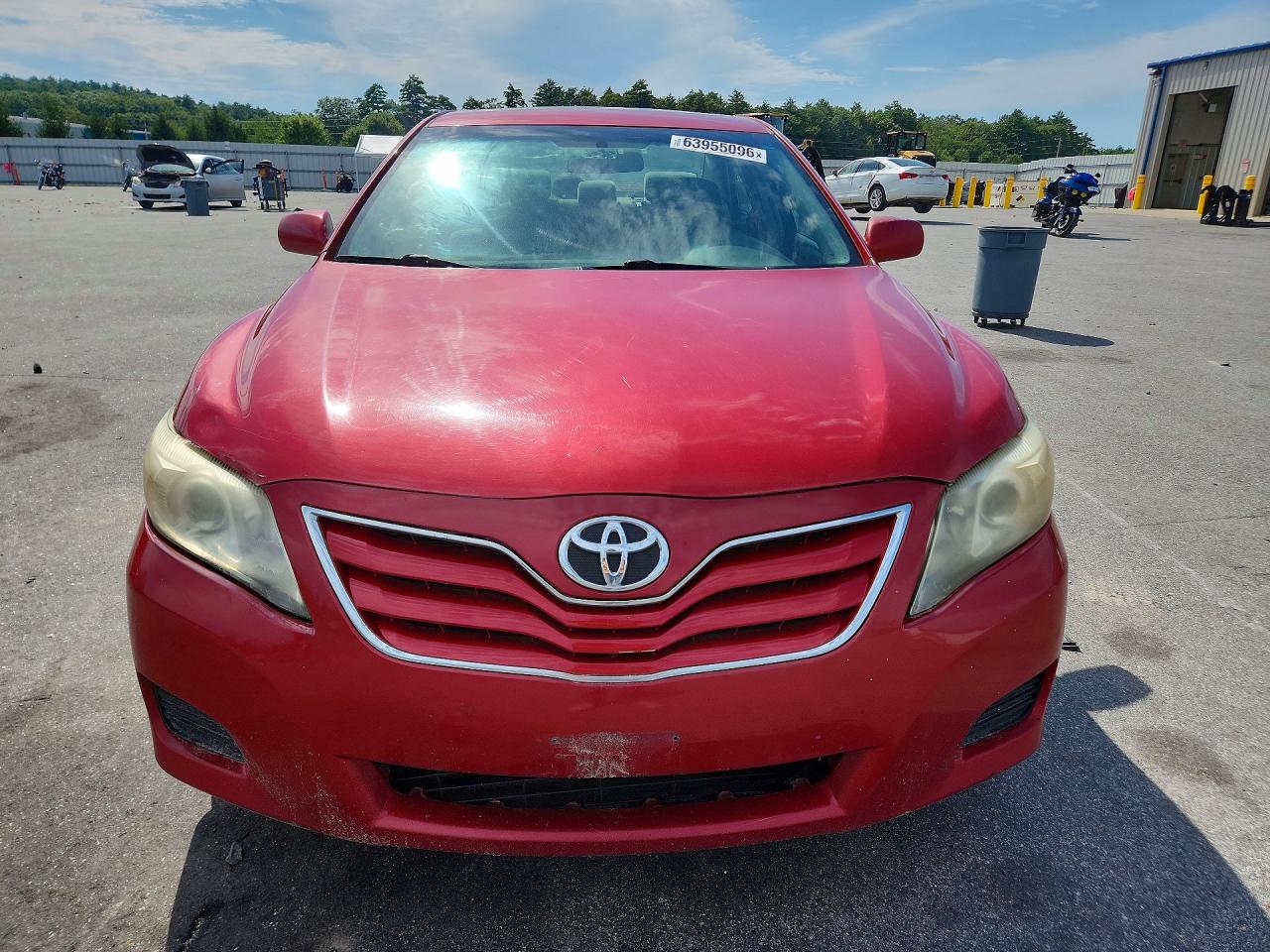 2010 Toyota Camry Le Red vin: 4T4BF3EK1AR079158