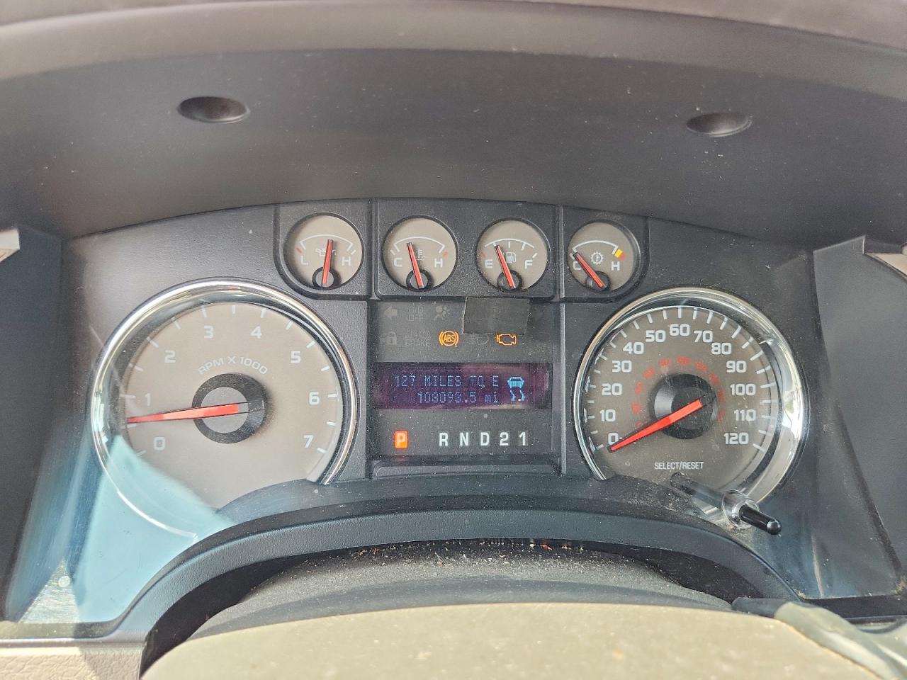 2009 Ford F150 Red vin: 1FTRF14W89KC07232