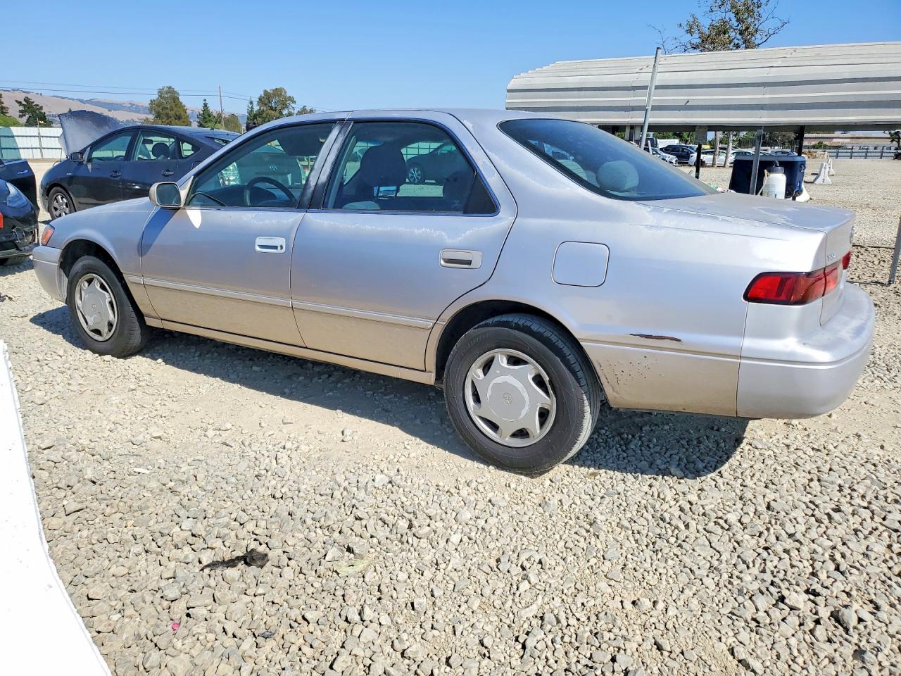 1999 Toyota Camry Ce Желто-коричневый vin: 4T1BG22K0XU444959