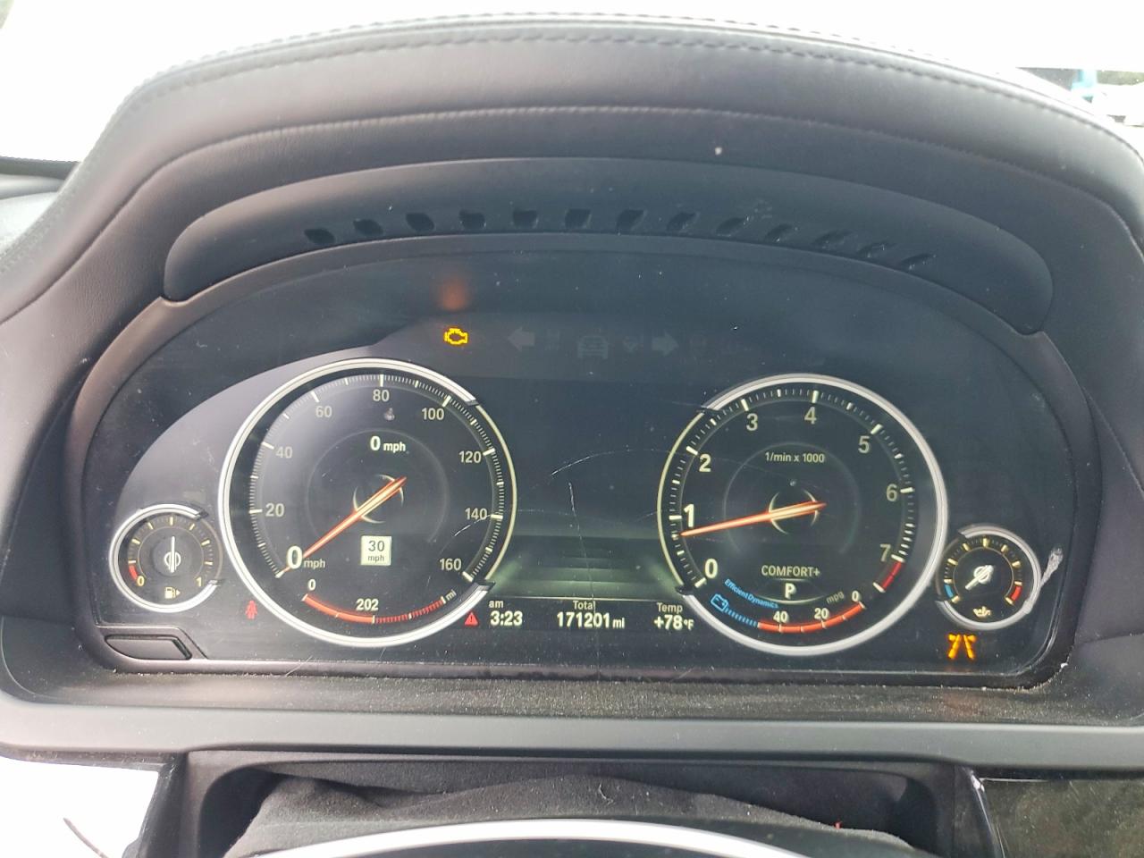 2015 Bmw 750 I Белый vin: WBAYA8C52FD825364