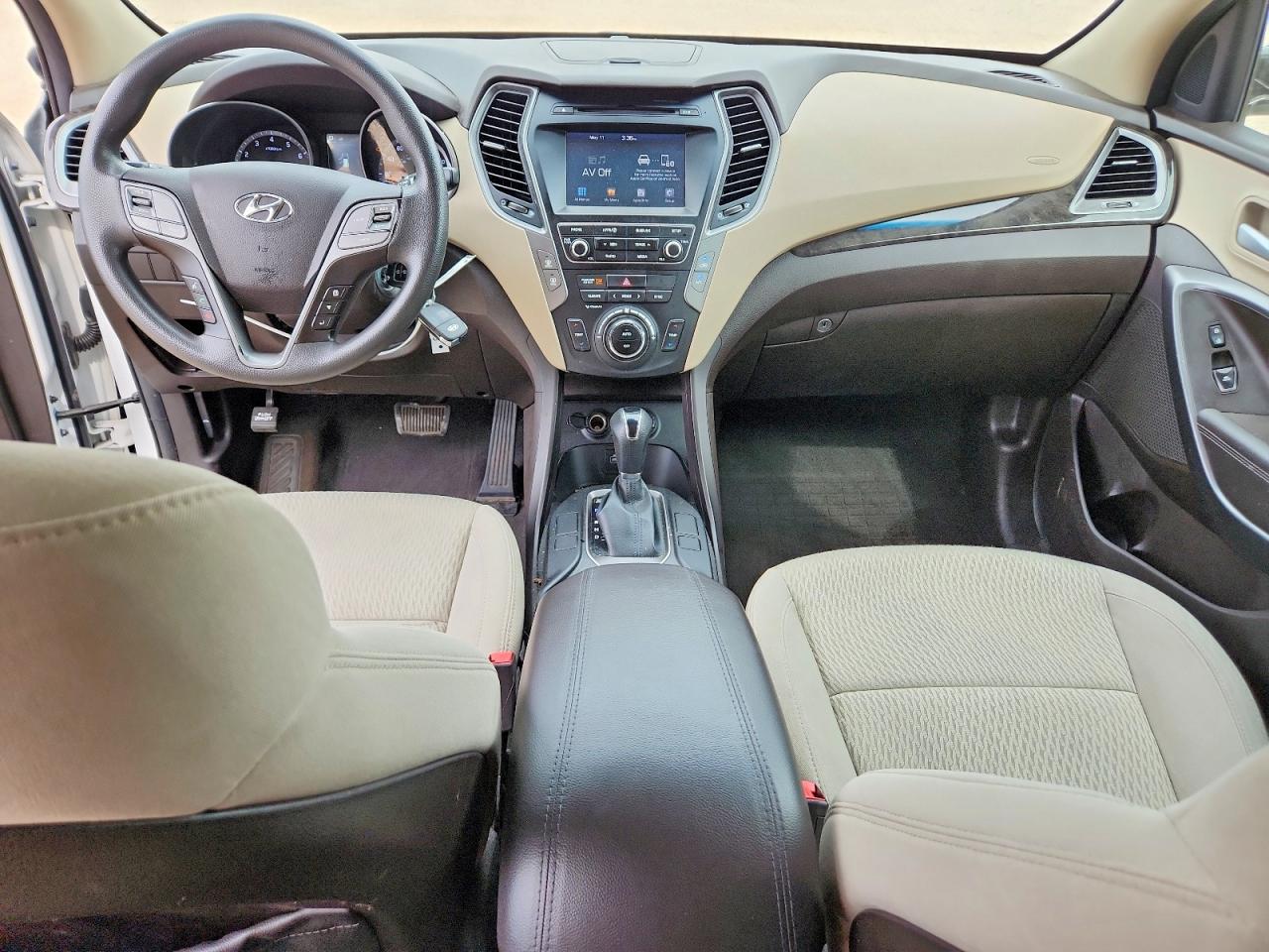 2017 Hyundai Santa Fe Sport 2.4l White vin: 5NMZUDLB9HH033493