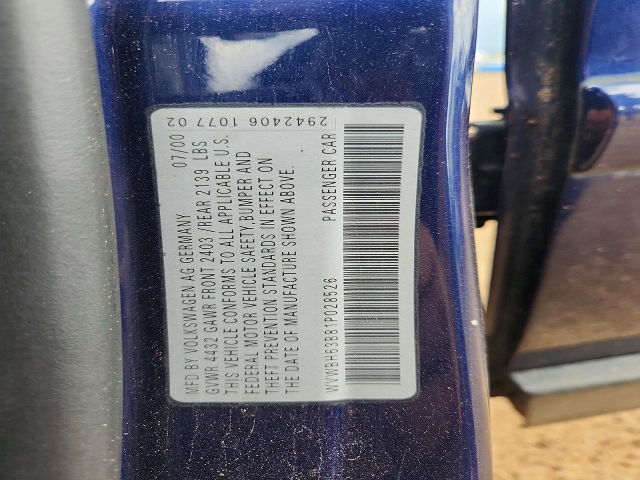 2001 Volkswagen Passat Glx Blue vin: WVWBH63B81P028526