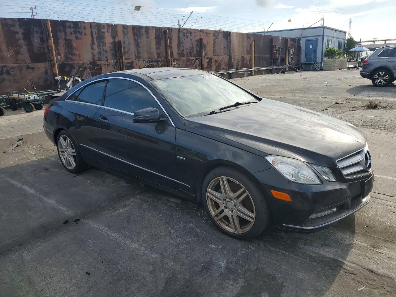 2012 Mercedes-benz E 350 Черный vin: WDDKJ5KBXCF162243