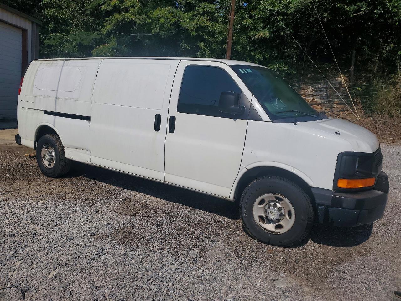 2012 Chevrolet Express G2500 White vin: 1GCWGGCA4C1156737