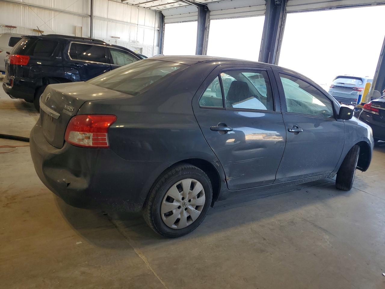2012 Toyota Yaris Fleet Синий vin: JTDBT4K30C1421164
