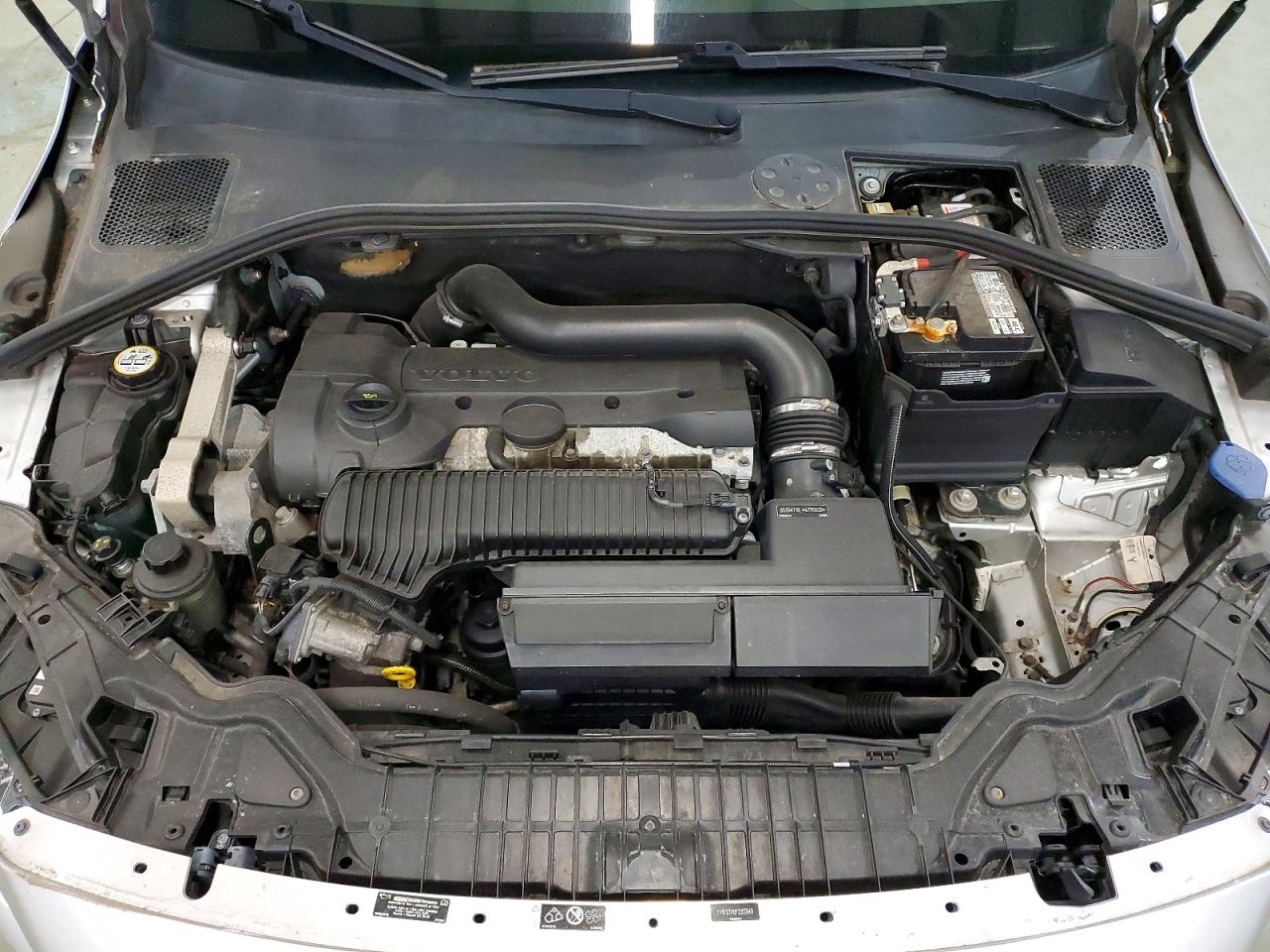 2015 Volvo S60 Platinum Silver vin: YV1612TM3F2355849