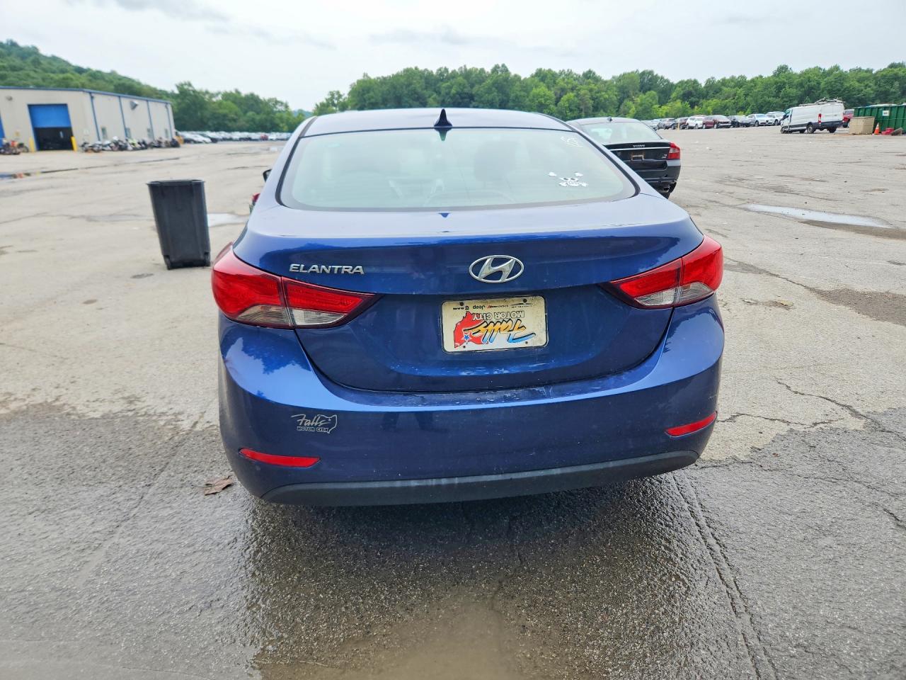 2015 Hyundai Elantra Se Blue vin: 5NPDH4AE2FH648835