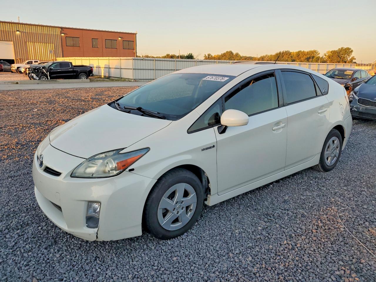 2011 Toyota Prius Two White vin: JTDKN3DU2B0279169