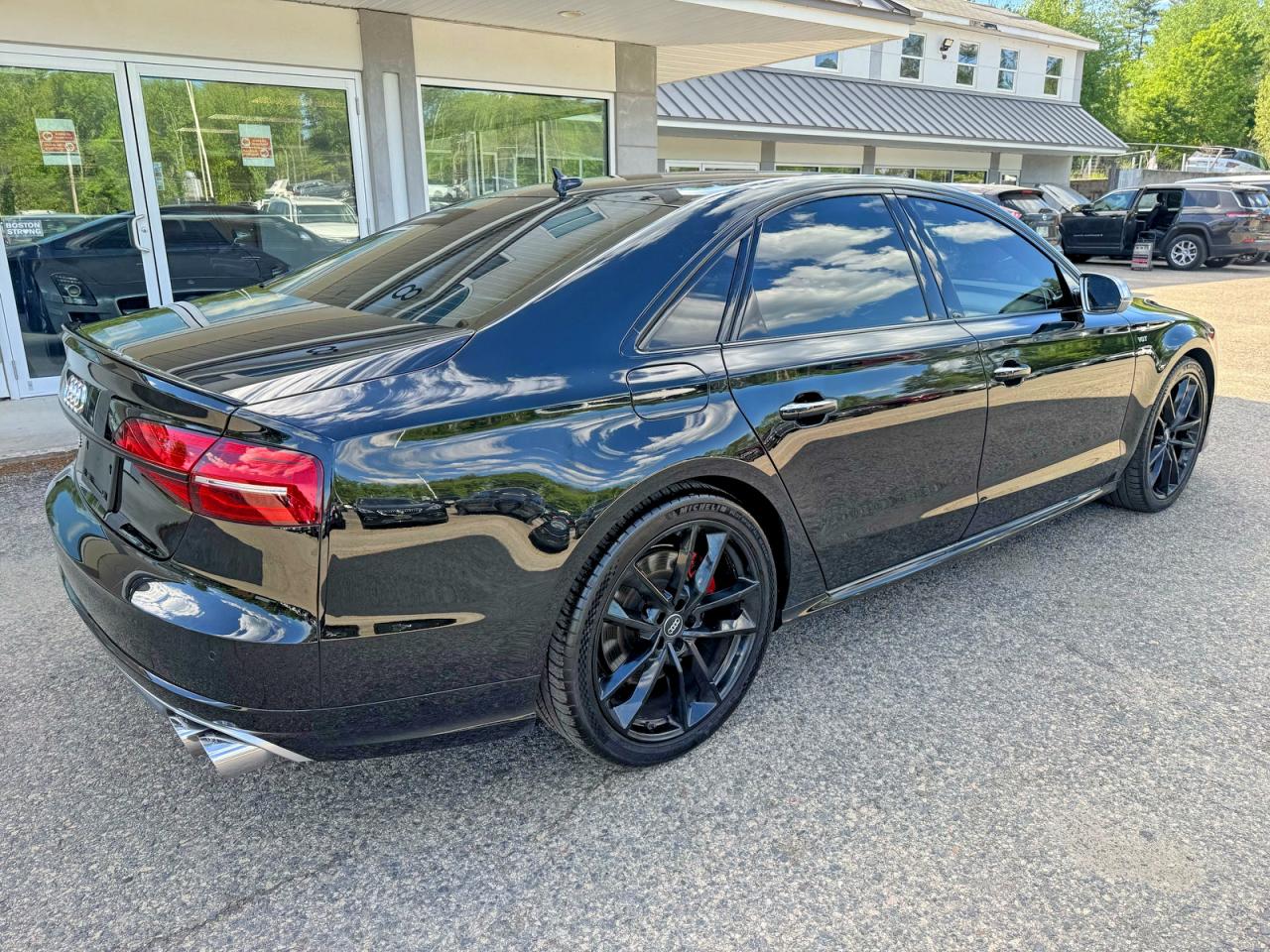 2017 Audi S8 Plus Quattro Black vin: WUAJ5AFD5HN901064