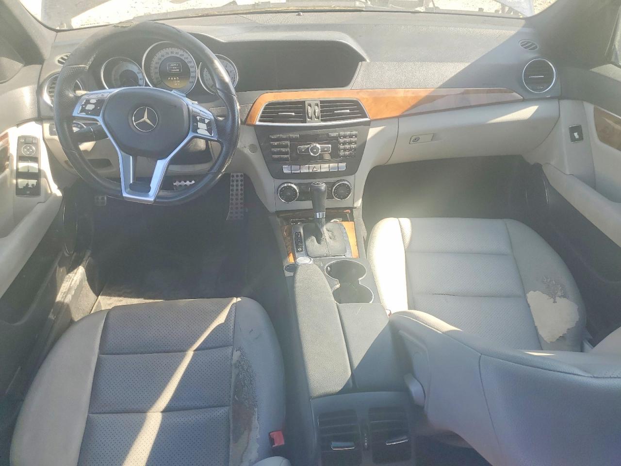 2012 Mercedes-benz C 250 Blue vin: WDDGF4HB2CA615826