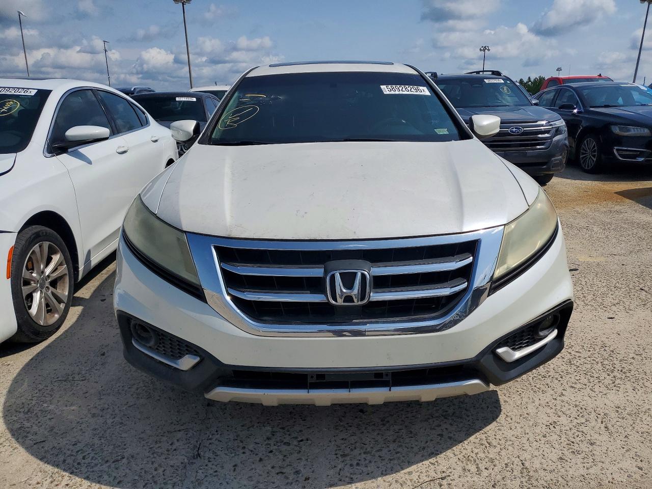 2015 Honda Crosstour Ex White vin: 5J6TF3H34FL000208